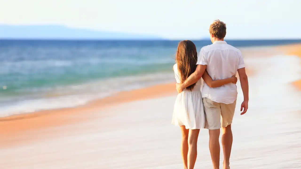 Couple learning positive communication in CBT session