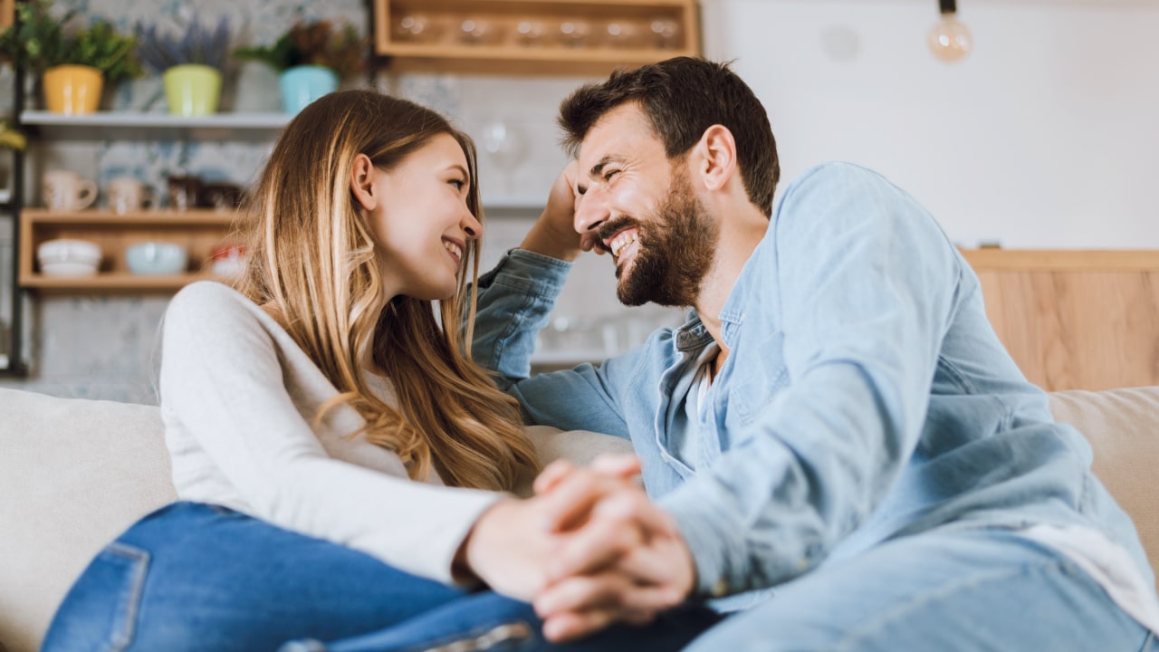 Tips and techniques to strengthen romantic relationship