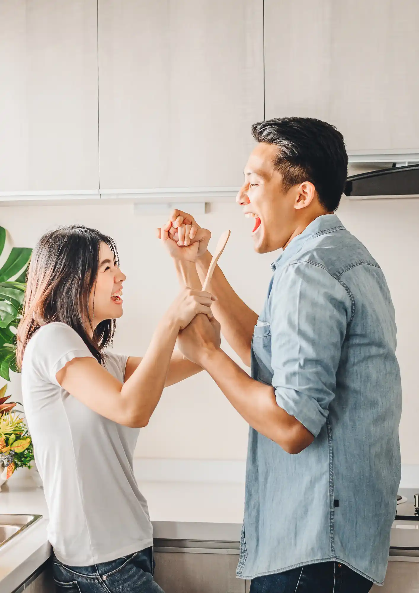 Couple attending relationship therapy to strengthen their marriage